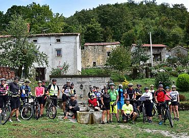 Podgaće - uspomena na prvu biciklijadu 5 izvora Ćiićarije Podgaće - uspomena na prvu biciklijadu 5 izvora Ćiićarije