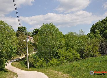 Prilaz kući Prilaz kući