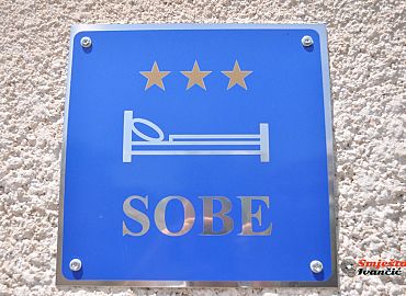 Smjestaj u podnožju Žbevnice, tri zvjezdice Smjestaj u podnožju Žbevnice, tri zvjezdice